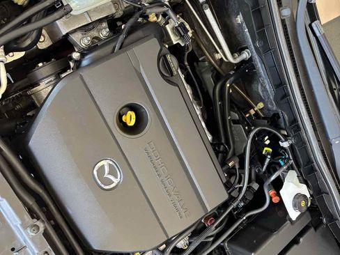 Used 2011 MAZDA MAZDA3 i Touring image 24