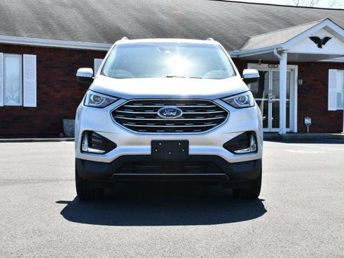 Used 2019 Ford Edge SEL w/ Equipment Group 201A image 2