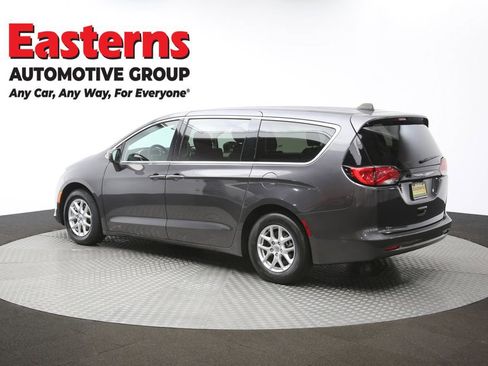 Used 2023 Chrysler Voyager LX image 63