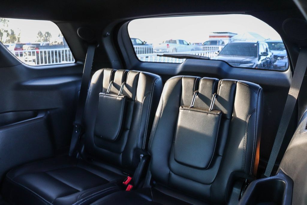 Used 2017 Ford Explorer Limited FWD image 22