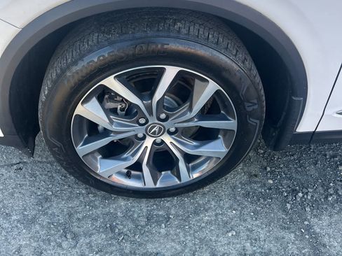 Used 2023 Acura MDX SH-AWD w/ Technology Package image 11