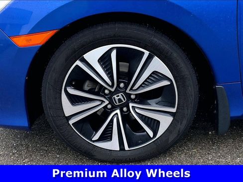 Used 2017 Honda Civic EX-T image 9