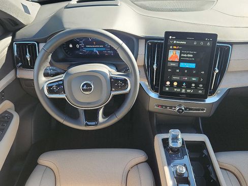 Used 2026 Volvo XC90 B6 Ultra w/ Protection Package Premier AWD/4WD image 11