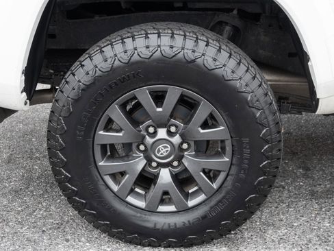 Used 2023 Toyota Tacoma SR5 image 15