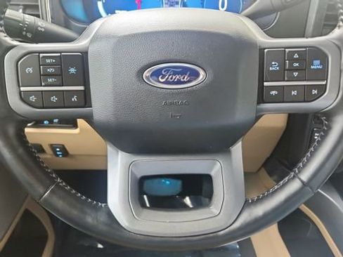 Used 2023 Ford F350 Lariat w/ Tow Technology Package image 43