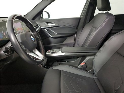 Used 2025 BMW X1 xDrive28i image 21