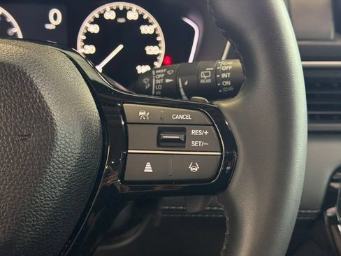 Used 2025 Honda Pilot Touring image 24
