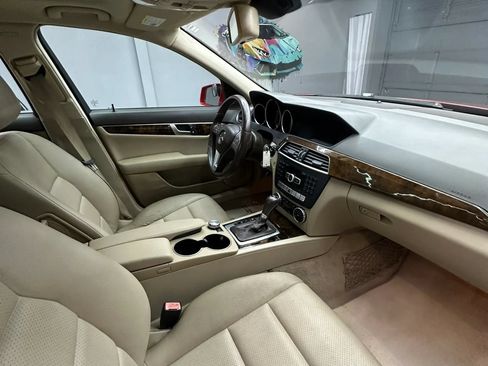 Used 2014 Mercedes-Benz C 250 Sedan image 30