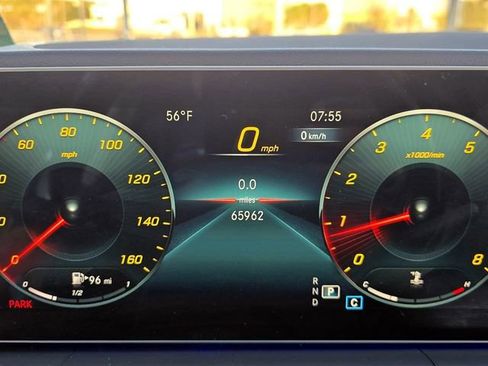 Used 2021 Mercedes-Benz GLE 350 4MATIC w/ 3rd Row Seat Package image 16