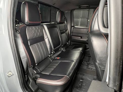 Used 2023 Nissan Frontier PRO-4X w/ Pro-4X Premium Package image 28