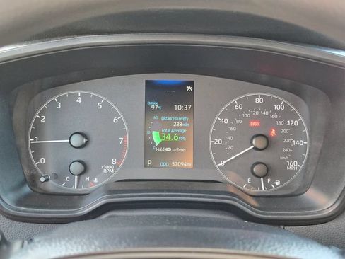 Used 2024 Toyota Corolla LE FWD image 28