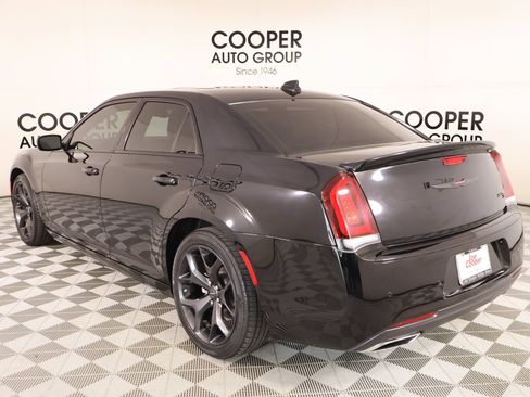 Used 2023 Chrysler 300 S w/ Comfort Group RWD image 24