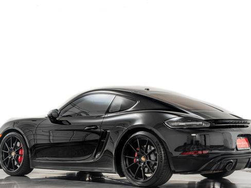 Used 2022 Porsche 718 Cayman GTS w/ Light Design Package RWD image 35