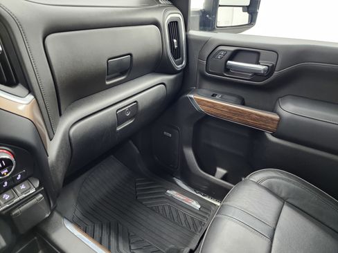 Used 2022 Chevrolet Silverado 3500 High Country image 12