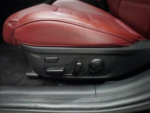 Used 2018 Kia Stinger GT2 image 29