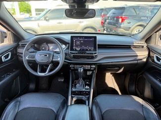Used 2023 Jeep Compass Trailhawk AWD/4WD video 2