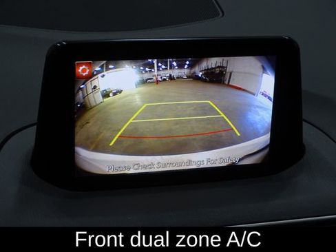 Used 2018 MAZDA MAZDA3 Touring image 6