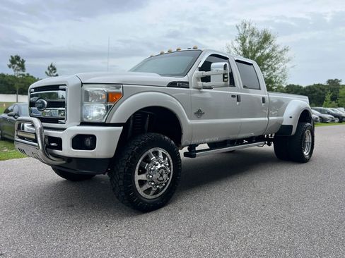 Used 2014 Ford F350 Platinum AWD/4WD image 3