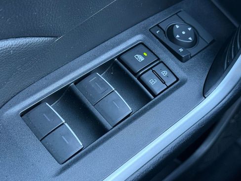 Certified 2022 Toyota RAV4 XLE image 31