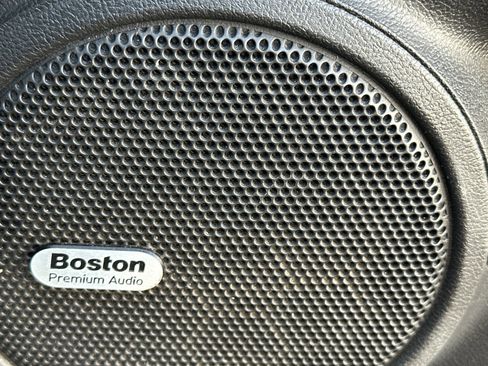 Used 2015 Chevrolet Camaro SS image 38