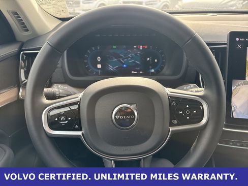 Certified 2025 Volvo XC90 B6 Plus image 23