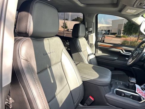 Used 2025 GMC Sierra 1500 Denali AWD/4WD image 35
