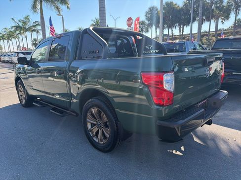 Used 2024 Nissan Titan SV w/ SV Bronze Edition Package image 10