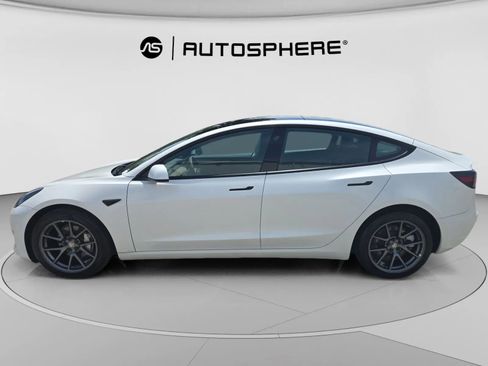 Used 2023 Tesla Model 3 Standard Range RWD image 5