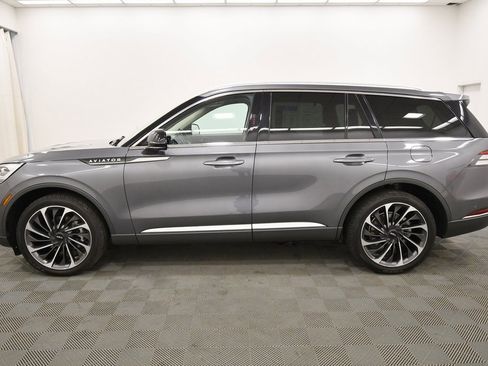 Used 2023 Lincoln Aviator Reserve w/ Equipment Group 201A image 4