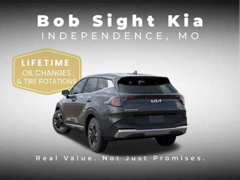 New 2026 Kia Sportage LX FWD image 4