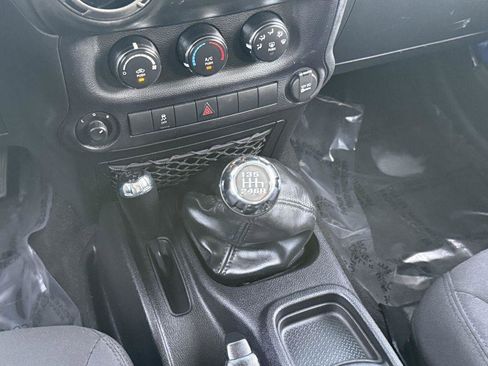 Used 2016 Jeep Wrangler Unlimited Sport w/ Quick Order Package 23S AWD/4WD image 28