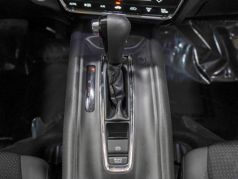 Used 2019 Honda HR-V EX image 16