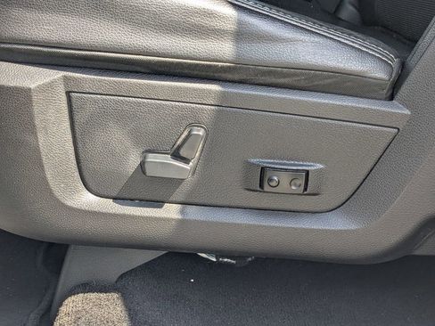 Used 2016 RAM 1500 Express image 18