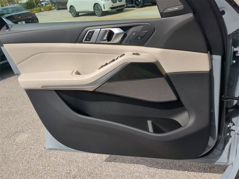 New 2026 BMW X5 M60i image 31