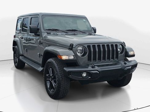 Used 2022 Jeep Wrangler Unlimited Sahara AWD/4WD image 2