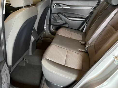 Used 2023 Kia Seltos LX image 21