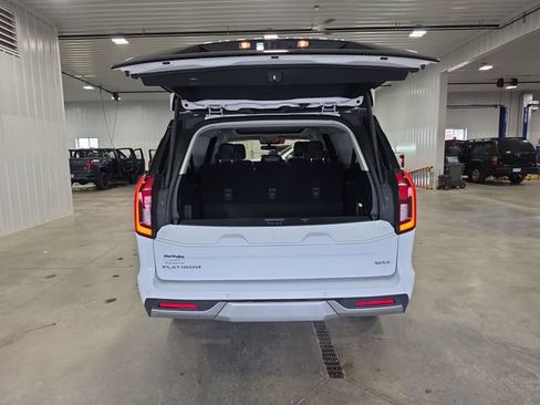Used 2025 Ford Expedition Max Platinum AWD/4WD image 28
