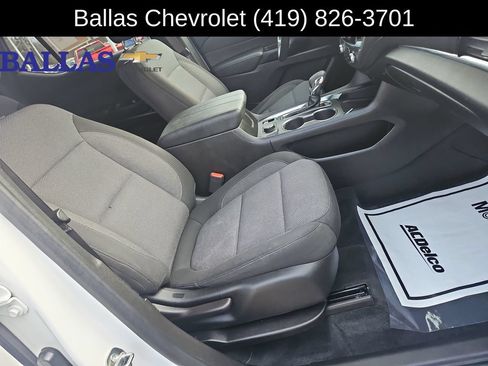 Certified 2023 Chevrolet Traverse LT FWD image 28