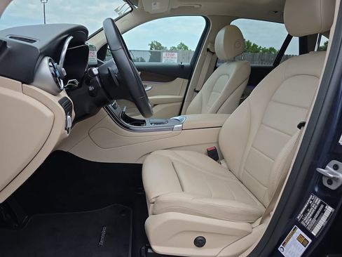 Certified 2022 Mercedes-Benz GLC 300 4MATIC image 10