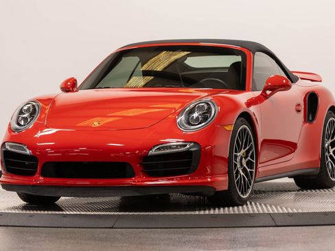 Used 2015 Porsche 911 Turbo S AWD/4WD image 29