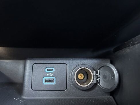 Used 2022 Ford Escape SEL image 25