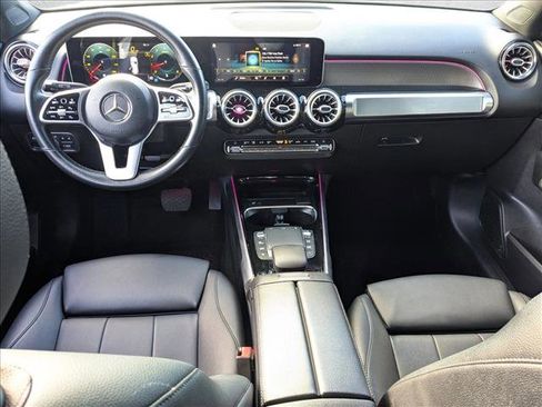 Used 2021 Mercedes-Benz GLB 250 image 17
