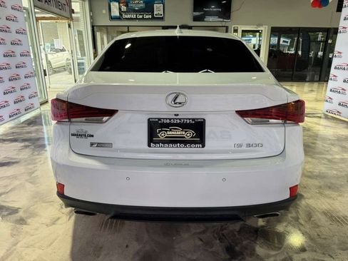 Used 2020 Lexus IS 300 F Sport w/ F Sport Package RWD image 9
