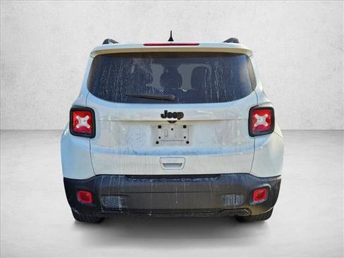 Used 2020 Jeep Renegade Altitude image 8