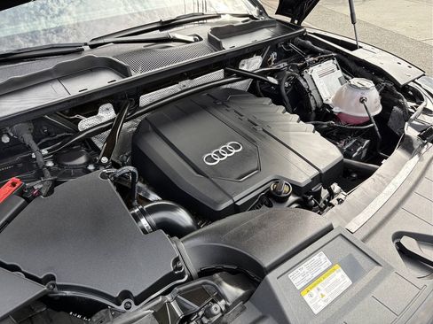 Used 2023 Audi Q5 2.0T Premium w/ Convenience Package AWD/4WD image 15