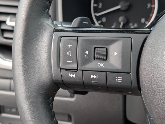Used 2023 Nissan Rogue SV w/ SV Premium B Package AWD/4WD image 24