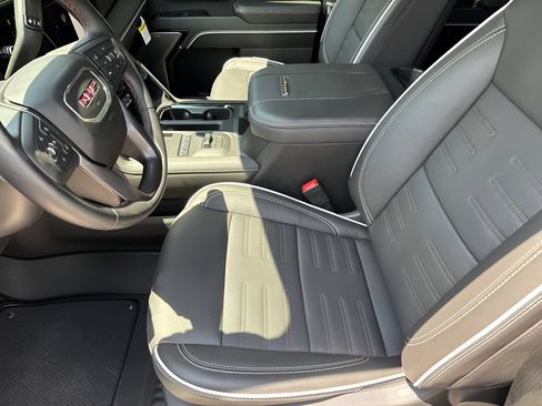 New 2026 GMC Sierra 2500 AT4X AWD/4WD image 9