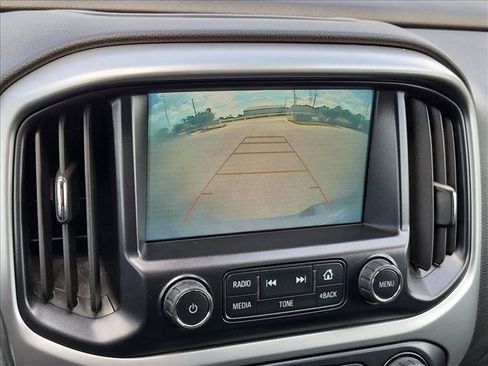 Used 2018 Chevrolet Colorado LT w/ LT Convenience Package RWD image 12