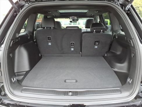 New 2025 Jeep Grand Cherokee Limited image 10