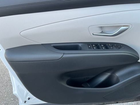 New 2026 Hyundai Tucson SE image 15